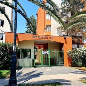 Departamento en la Cisterna , Paradero 24 de Gran Avenida.