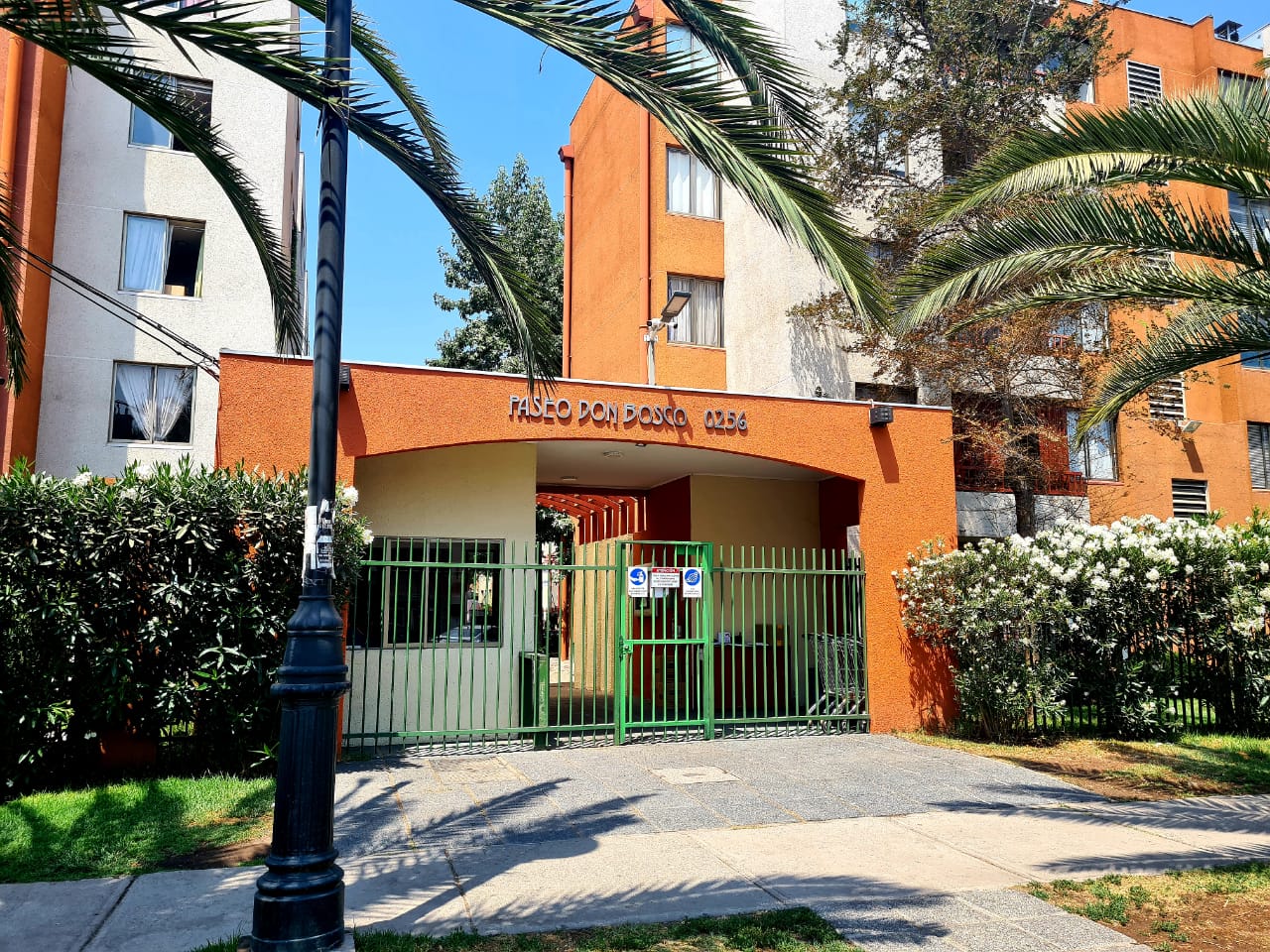 Departamento en la Cisterna , Paradero 24 de Gran Avenida.